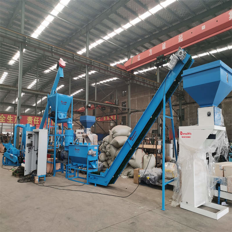 خط إنتاج الكريات الخشبية 500-1000kg/H / خط إنتاج الكريات الحيوية 87KW