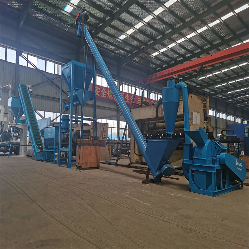 118 كيلوواط خط إنتاج الكريات الخشبية 1000-2000kg/H 2000*500*600cm خزانة التحكم الكهربائية
