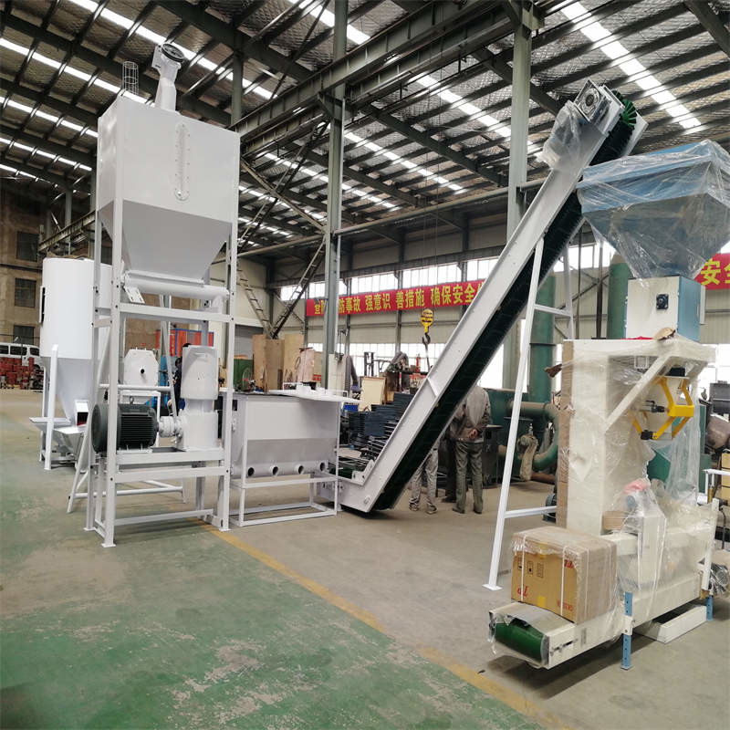 خط إنتاج حبوب الغذاء الحيوانية 500-1000kg/H 62KW 17*5*5.5m
