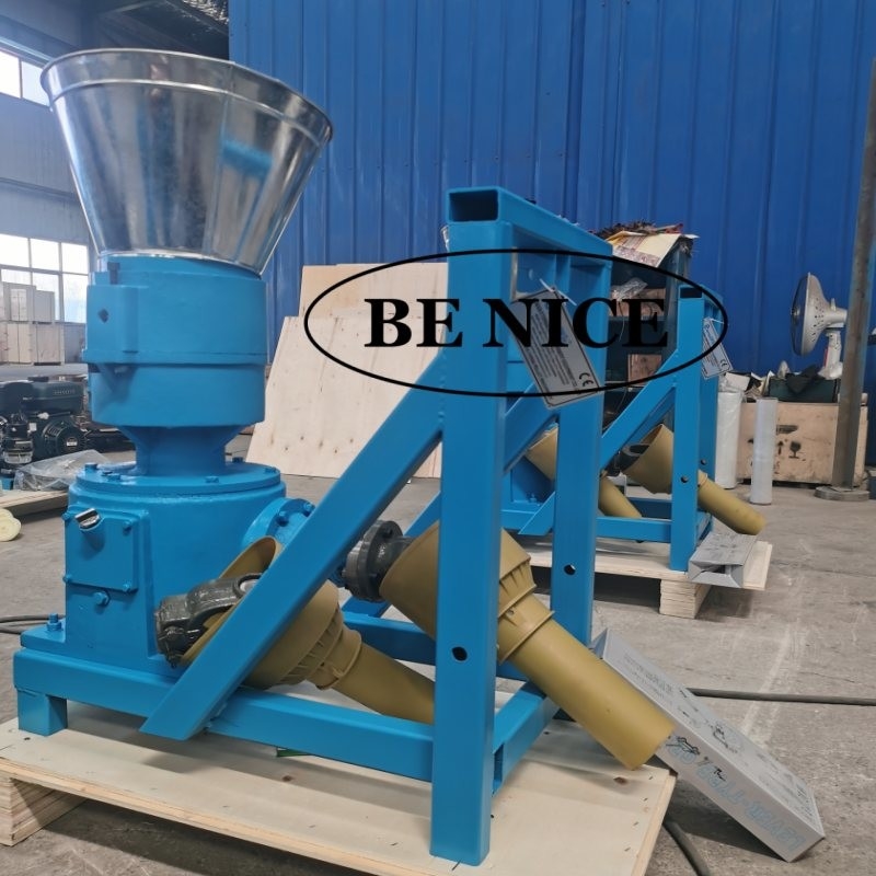 طاحونة الكريات PTO ذات القدرة العالية مع 2 عجلات و 4mm Die لإنتاج 80-1000kg / h