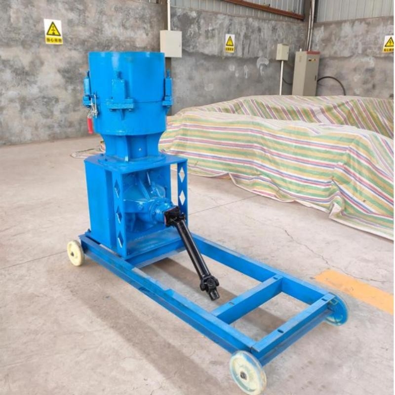 90-120Kg / h لون قابل للتخصيص PTO طاحونة الكريات نوع الجرار آلة الكريات بدون محرك آلة الكريات صنع الكريات الغذائية