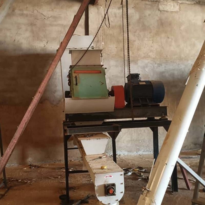 آلة كيس أوتوماتيكية خط إنتاج حبوب الغذاء الحيواني 1-12mm