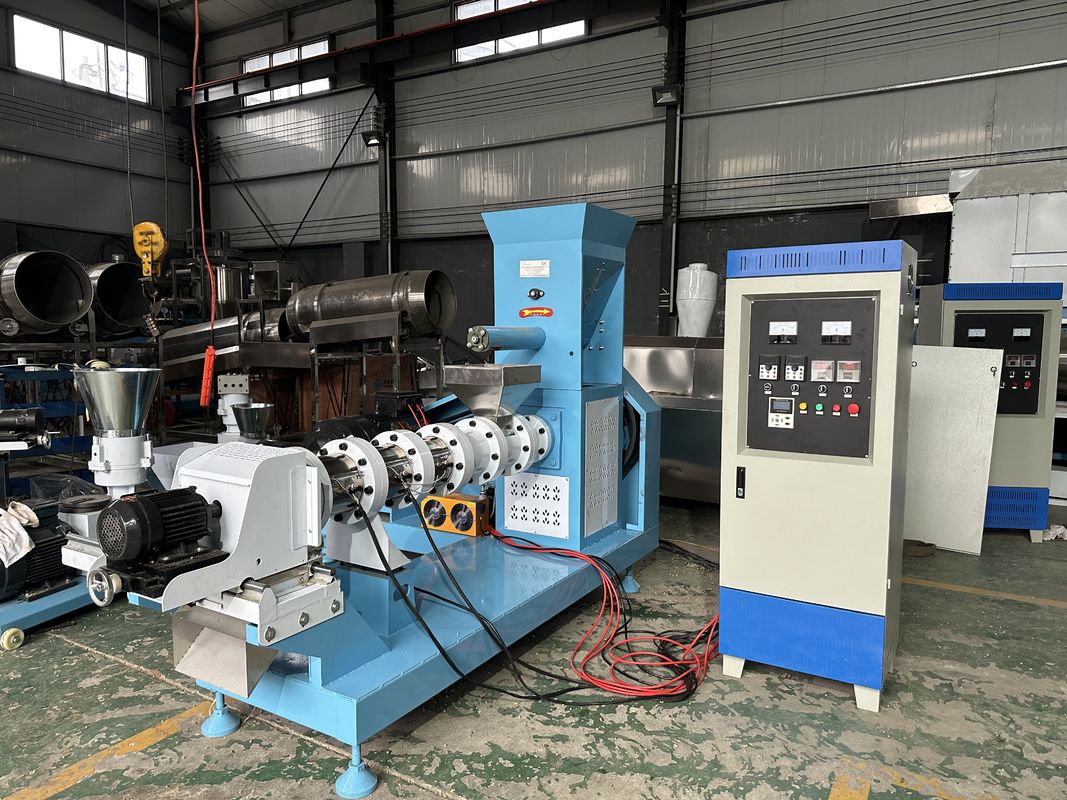 خط إنتاج بيليه علف الحيوانات بسعة 0.5-1 طن/ساعة مع مواد خام وجبة العشب وتوجيهات المهندس للتركيب