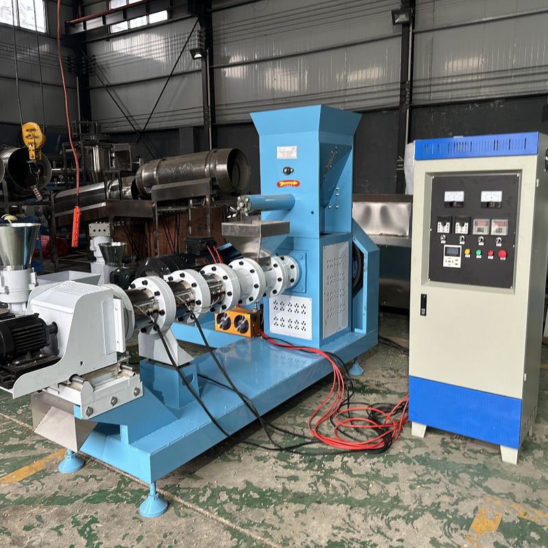 آلة بثق علف الأسماك ذات درجة الحرارة العالية والضغط العالي مع التعقيم وتحسين الهضم لتربية الأحياء المائية