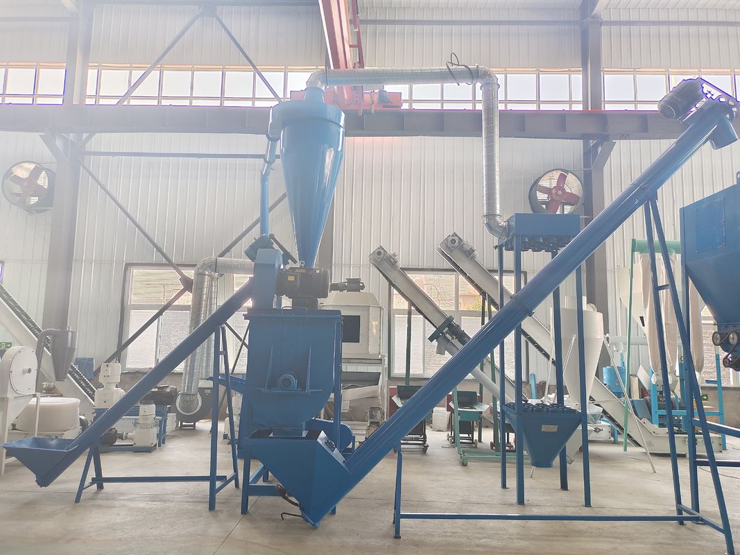 خط تخصيص الحيوانات الغذاء الحشيش مع تثبيت دليل المهندس ومصدر الطاقة 380V / 50Hz / 3Phase